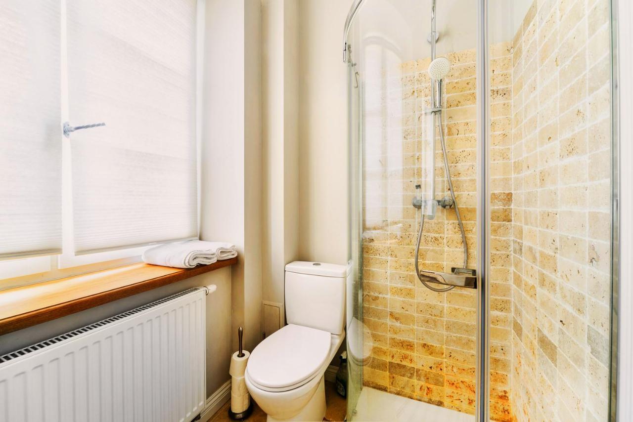 Designer Flat In The Heart Of Old Town Varsóvia Exterior foto